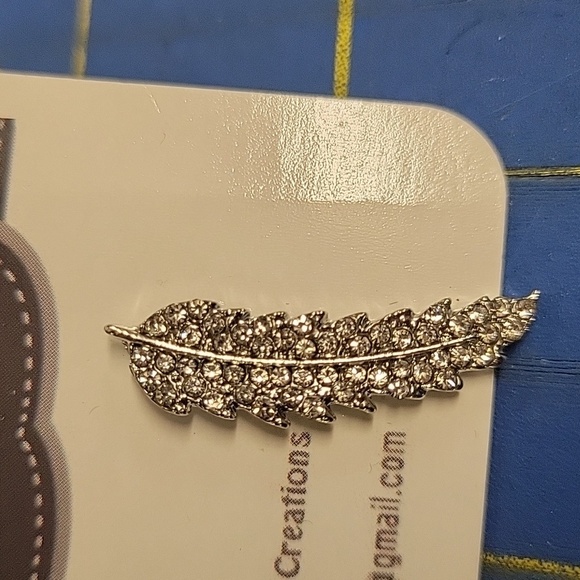 Leaf Feather Rhinestone Silver Tone Earrings - Picture 2 of 2